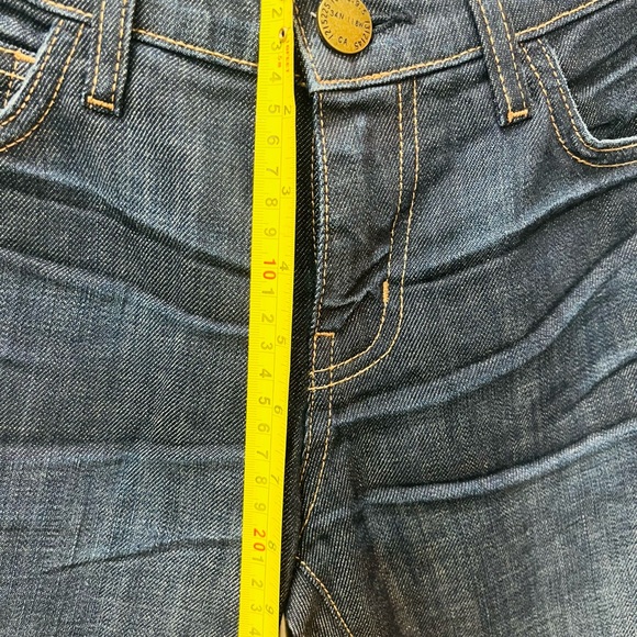 NWT Current/Elliott THE BEATNIK CAROUSEL JEANS
$208 MSRP. Columbus Wash Size 27 - Picture 15 of 15